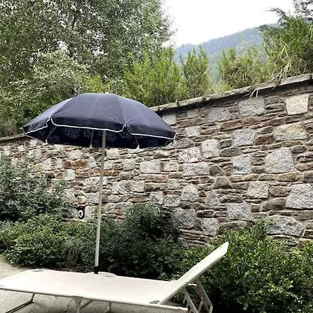 - Grand Chalet
